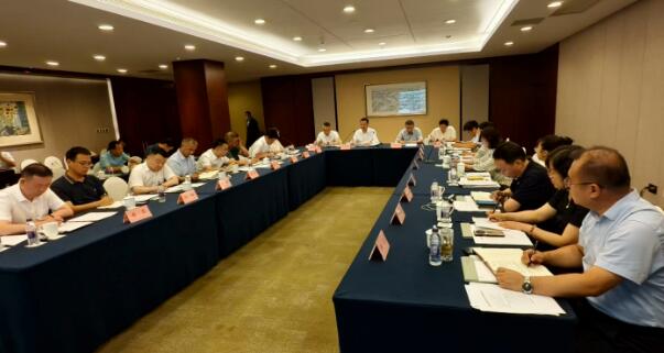 现代商贸流通体系试点工作座谈会：把脉行业新动向，共绘发展新蓝图.jpg